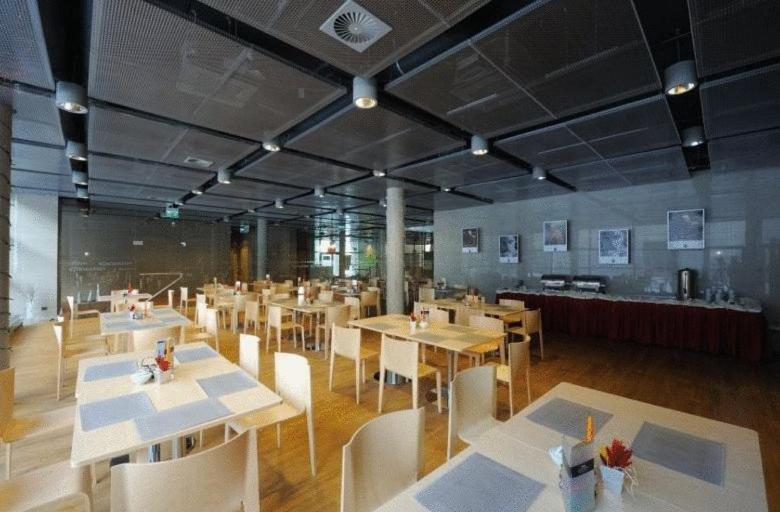 Hotel Solpark Kleszczów Екстериор снимка