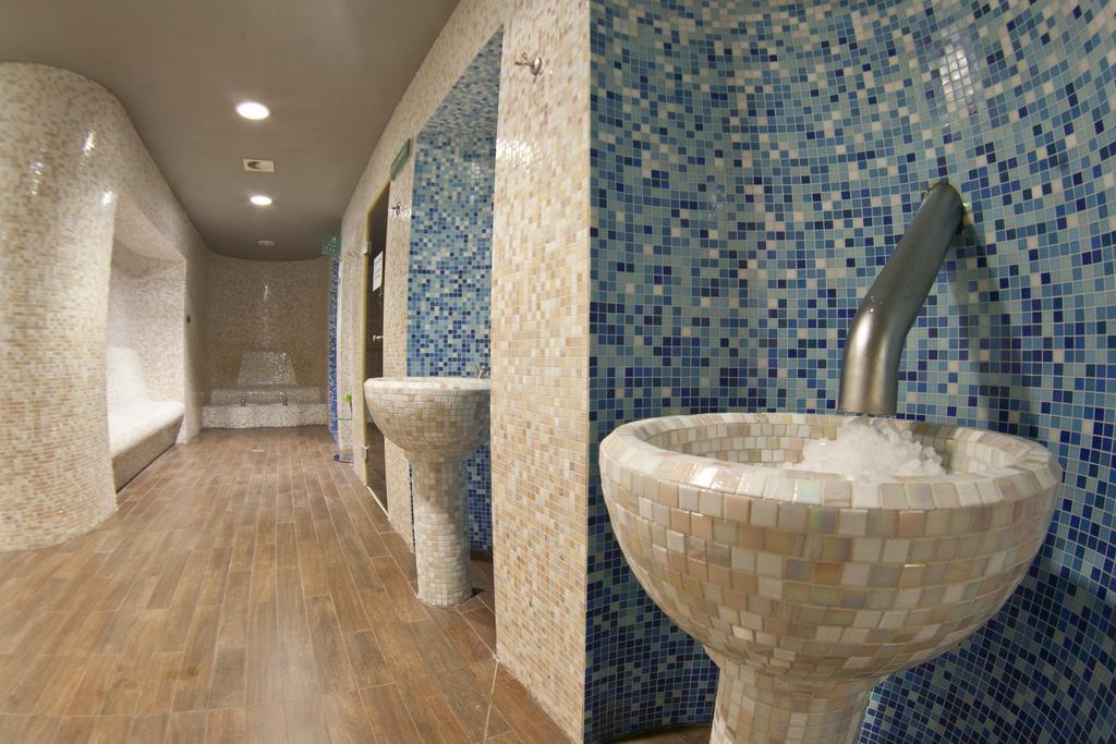 Hotel Solpark Kleszczów Екстериор снимка